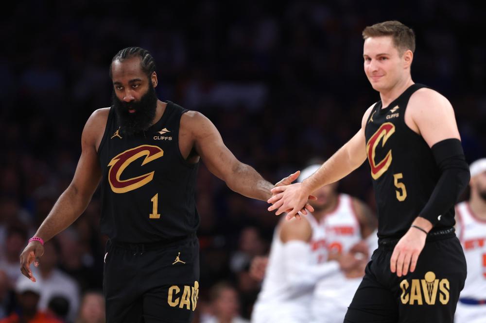 湖人主场迎战勇士上演焦点大战 NBA常规赛强强对话看点十足引爆球迷期待